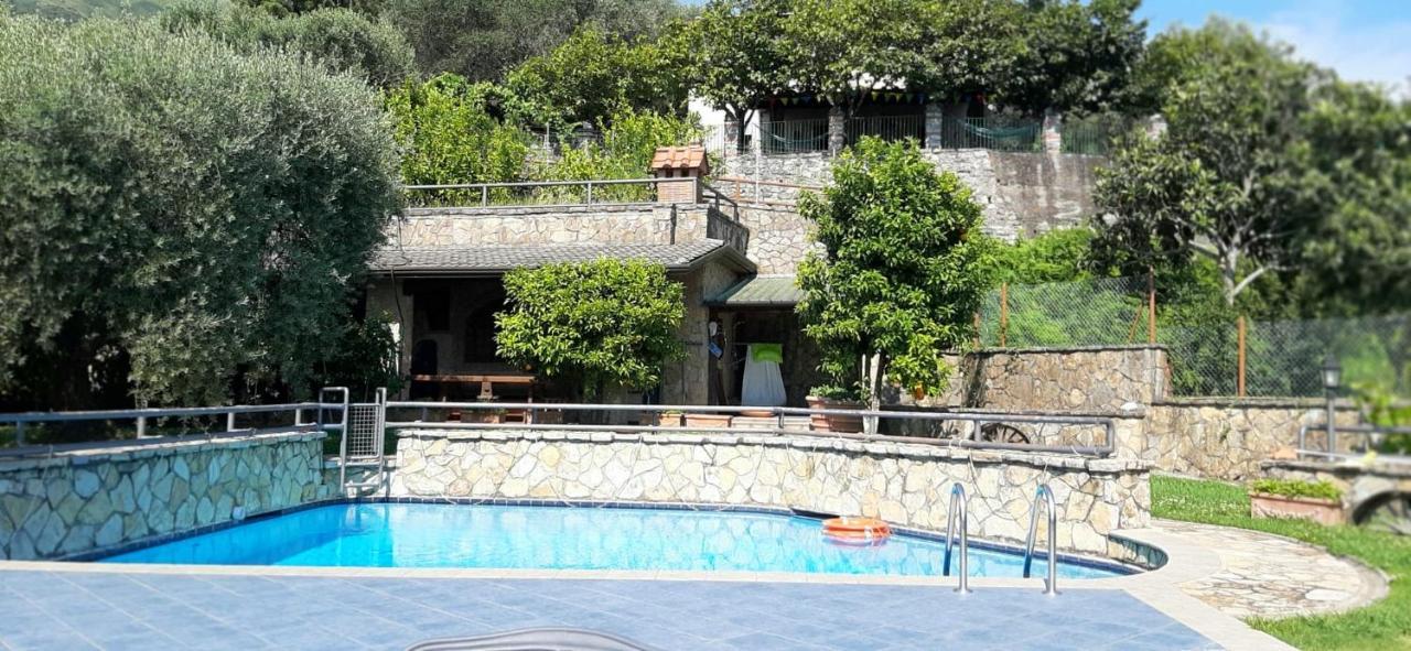 Appartamento COLLEALCEPPO - RESIDENZA LE SORBE - Piscina panoramica 13 km dal mare Montemagno  Esterno foto